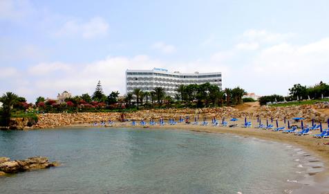 Crystal Springs Beach Hotel