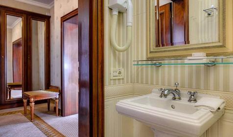 Апартаменты Брюссель. Курортный отель 4* премиум-класса Palmira Palace, Республика Крым, г. Ялта