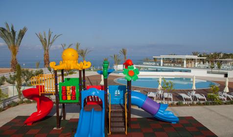 King Evelthon Beach Hotel & Resort