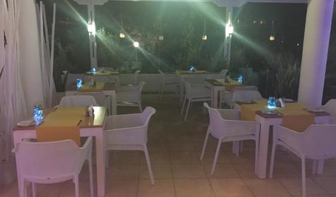 Vrachia Beach Resort