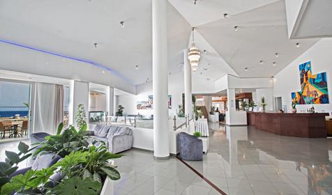 Adelais Bay Hotel