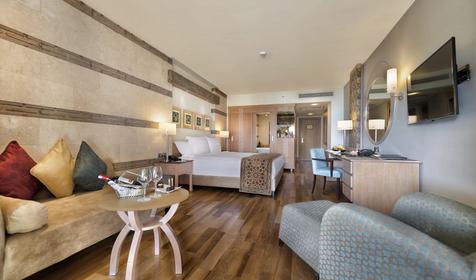 One Bedroom Suite Sea View