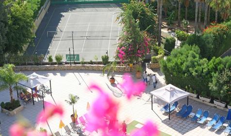 Navarria Hotel