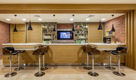 Holiday Inn Lara Hotel