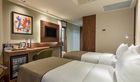 Holiday Inn Lara Hotel