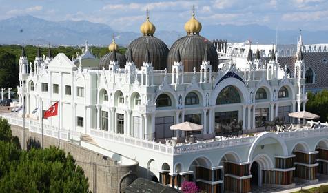 Venezia Palace