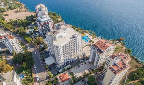 Adonis Hotel