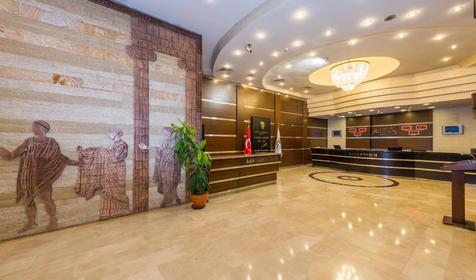Adonis Hotel