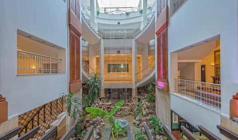 Adonis Hotel