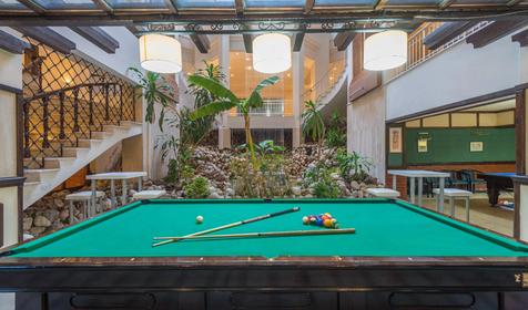Adonis Hotel