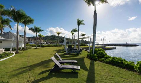 Bannister Hotel Yatch Club
