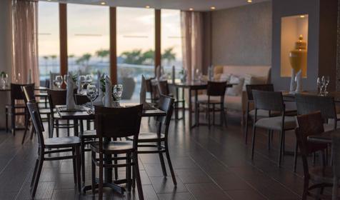 Bannister Hotel Yatch Club