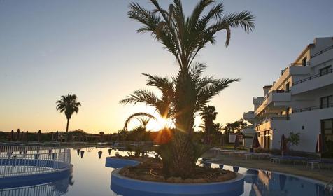 Corallia Beach Hotels Apts