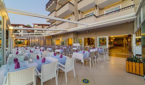 Justiniano Deluxe Resort
