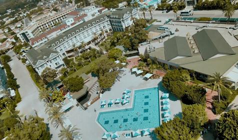 Lucida Beach Hotel