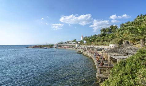 Grand Blue Sky Hotel