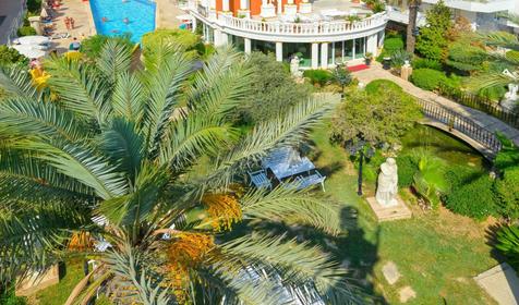 Antique Roman Palace Museum Hotel