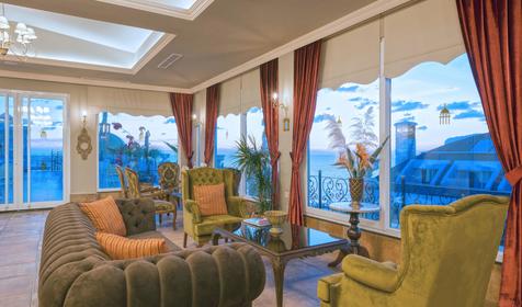 Antique Roman Palace Museum Hotel