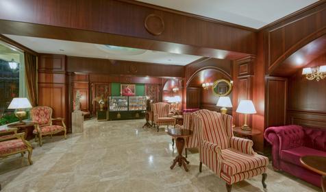 Antique Roman Palace Museum Hotel