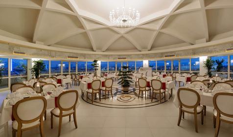 Crystal Sunset Luxury Resort&Spa
