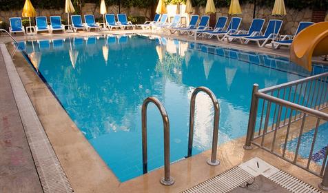 Lara Dinc Hotel