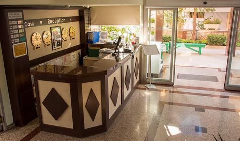 Lara Dinc Hotel