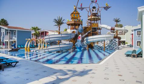 Crystal Club World of Colours Resort & SPA