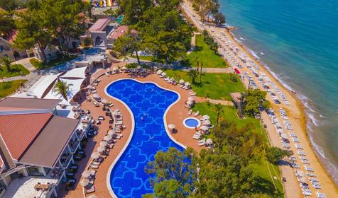 Long Beach Club Nature